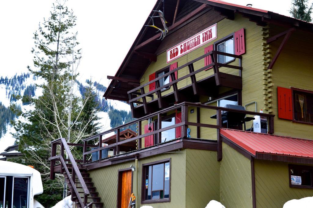 Red Shutter Inn Rossland Exterior photo